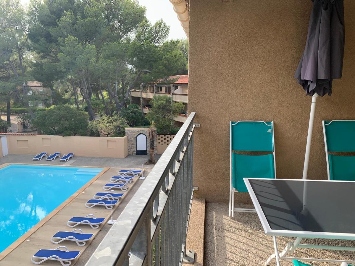 Les Appartements De La Marina Sanary-sur-Mer Kültér fotó