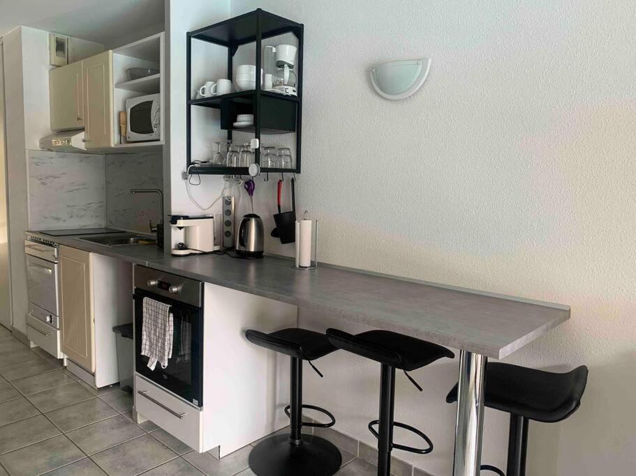 Les Appartements De La Marina Sanary-sur-Mer Kültér fotó