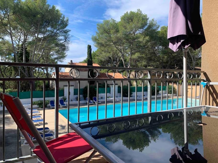 Les Appartements De La Marina Sanary-sur-Mer Kültér fotó