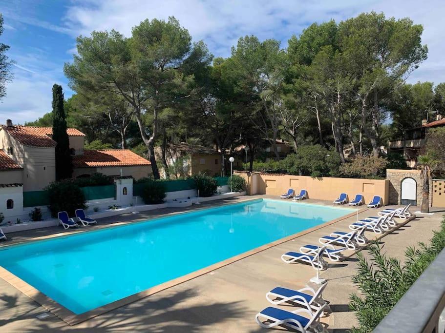 Les Appartements De La Marina Sanary-sur-Mer Kültér fotó