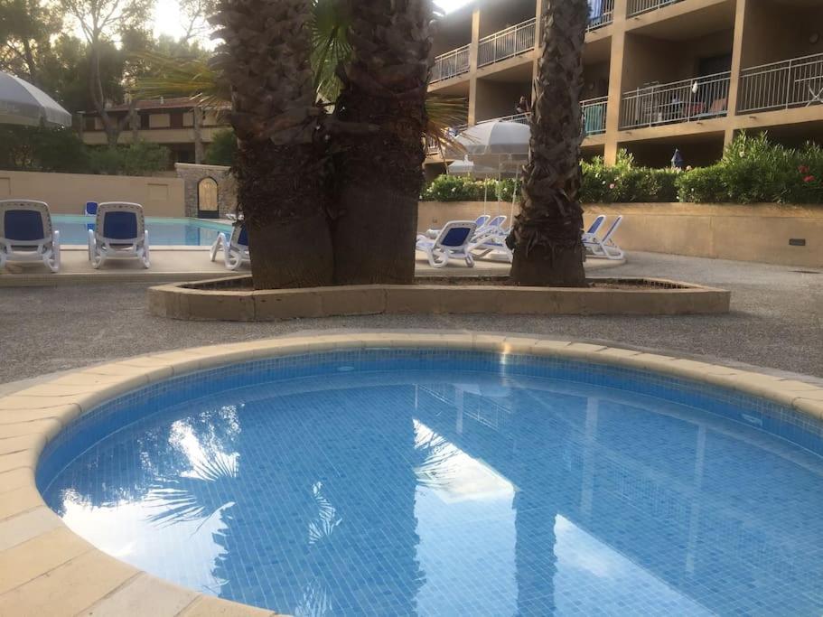 Les Appartements De La Marina Sanary-sur-Mer Kültér fotó