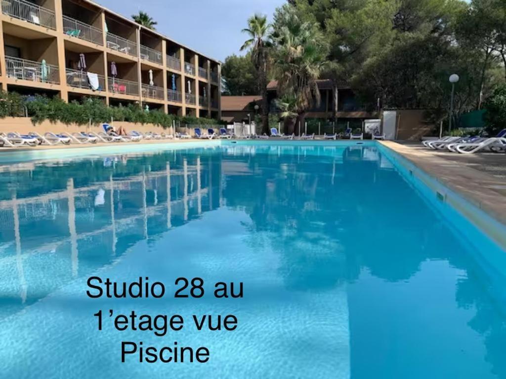 Les Appartements De La Marina Sanary-sur-Mer Kültér fotó