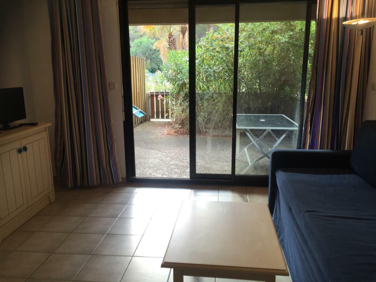 Les Appartements De La Marina Sanary-sur-Mer Kültér fotó