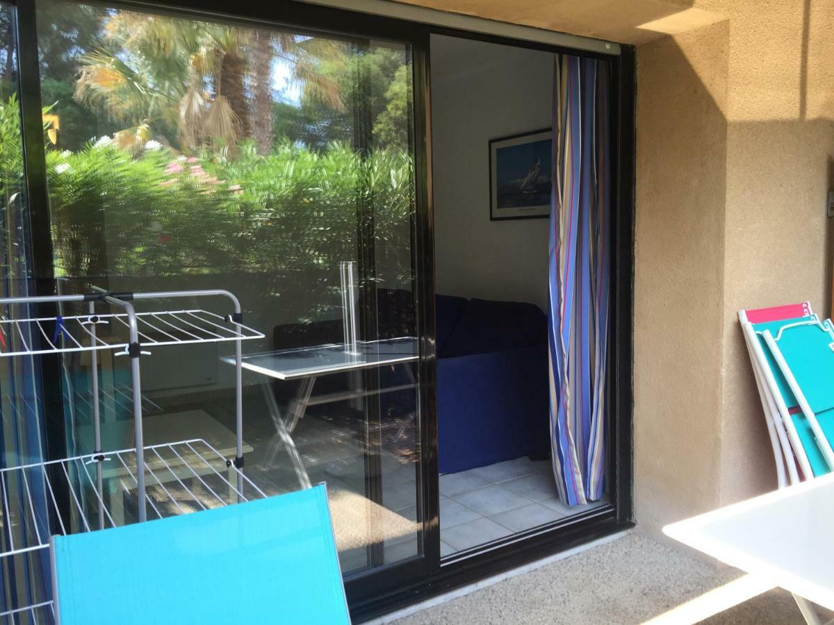Les Appartements De La Marina Sanary-sur-Mer Kültér fotó